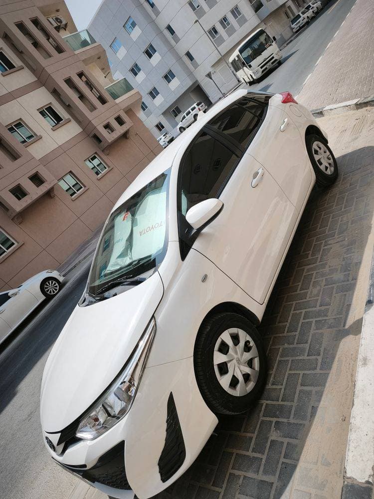 2018 Toyota Yaris thumbnail 2