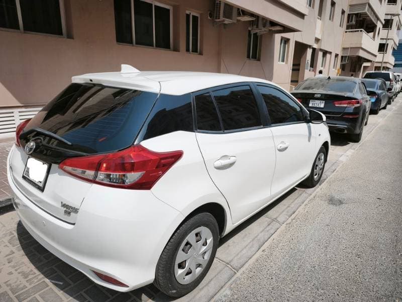2018 Toyota Yaris thumbnail 3