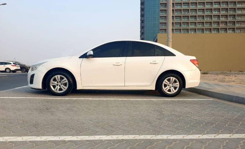 2014 Chevrolet Cruze thumbnail 3