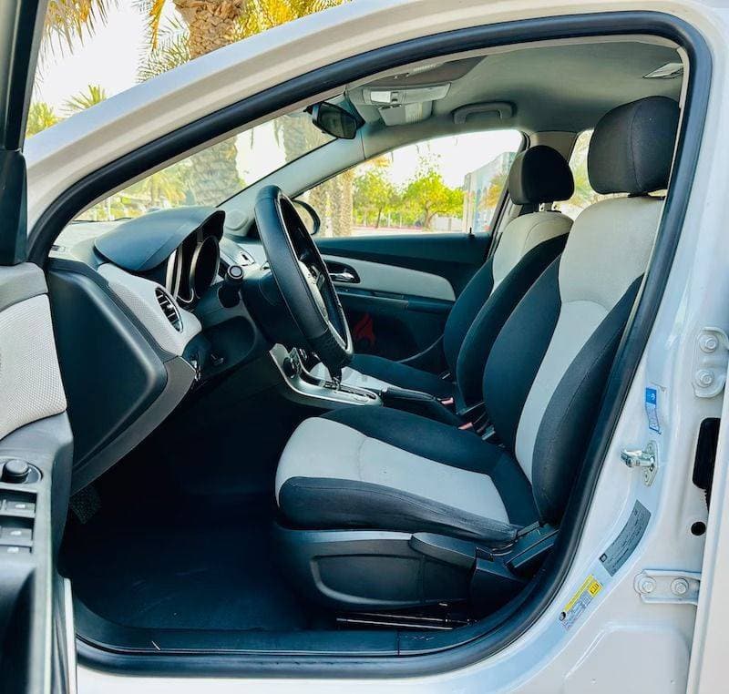 2014 Chevrolet Cruze thumbnail 4