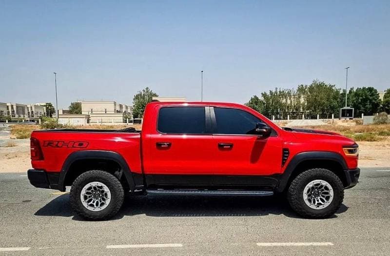 2025 RAM 1500 thumbnail 4