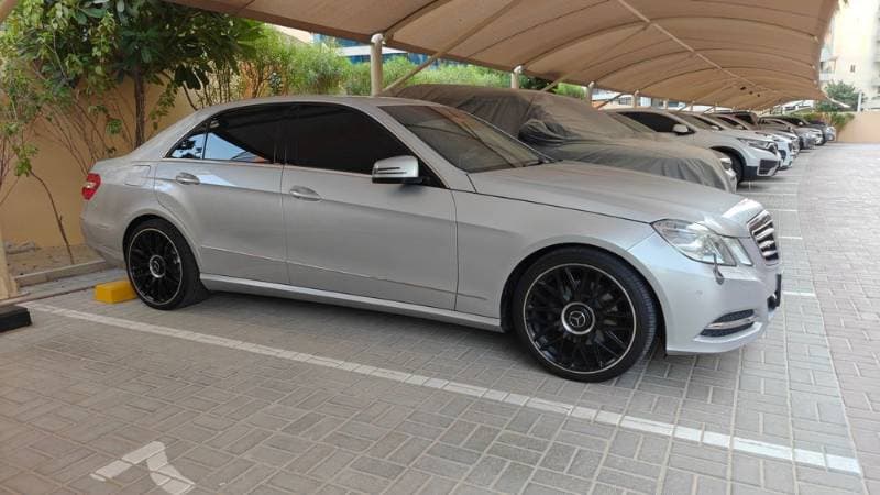 2013 Mercedes-Benz E-Class thumbnail 2