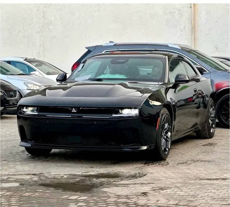 2025 Dodge Charger thumbnail 3