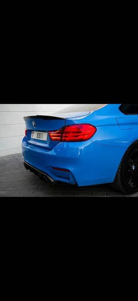 2017 BMW M4 Coupe thumbnail 2