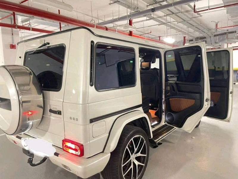 2018 Mercedes-Benz G-Class thumbnail 4
