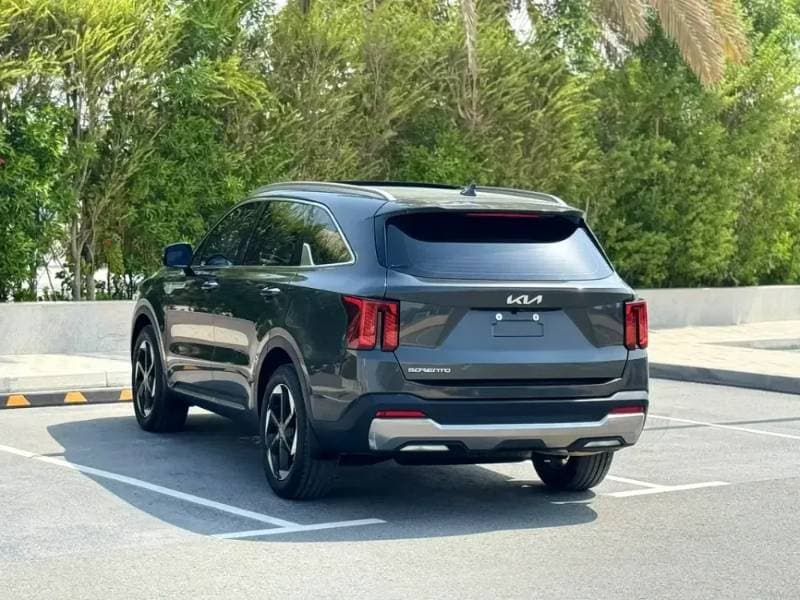 2025 Kia Sorento thumbnail 3