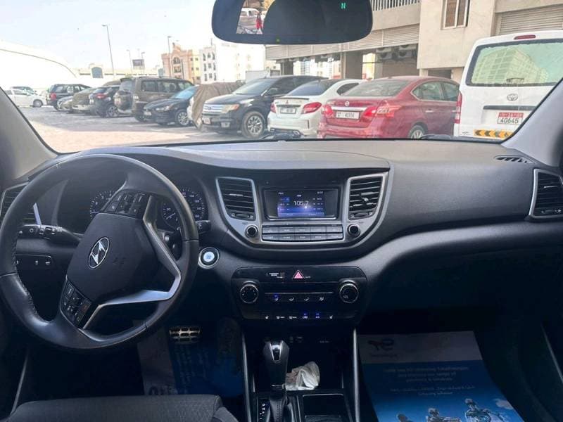 2017 Hyundai Tucson thumbnail 3