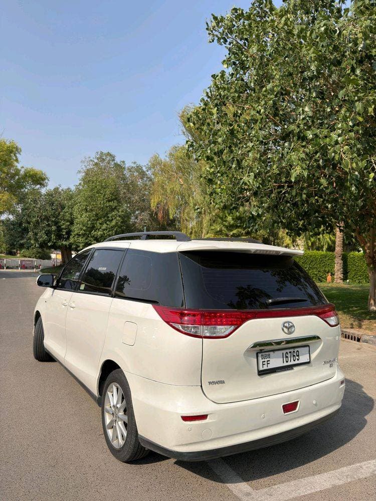 2019 Toyota Previa thumbnail 3