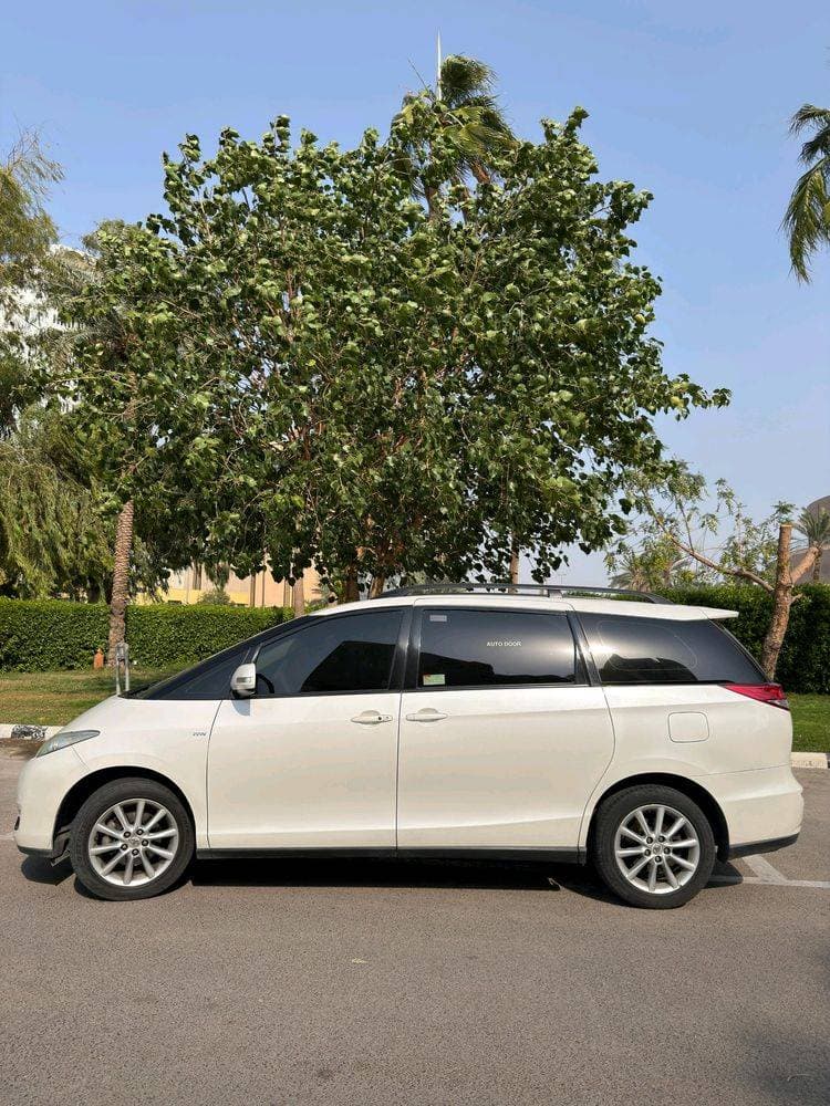 2019 Toyota Previa thumbnail 2