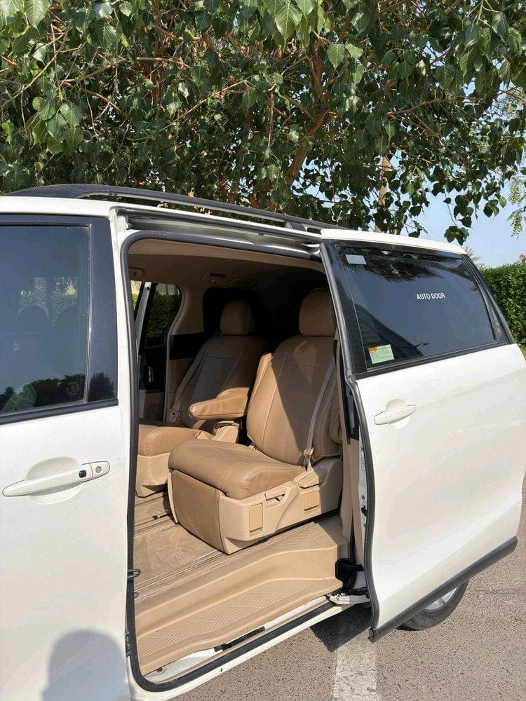 2019 Toyota Previa thumbnail 5