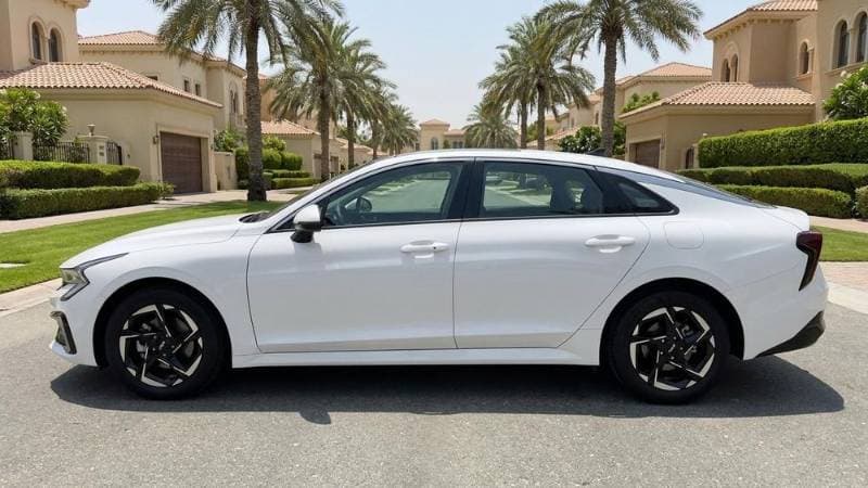 2024 Kia K5 thumbnail 2