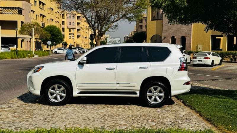 2016 Lexus GX 460 thumbnail 5