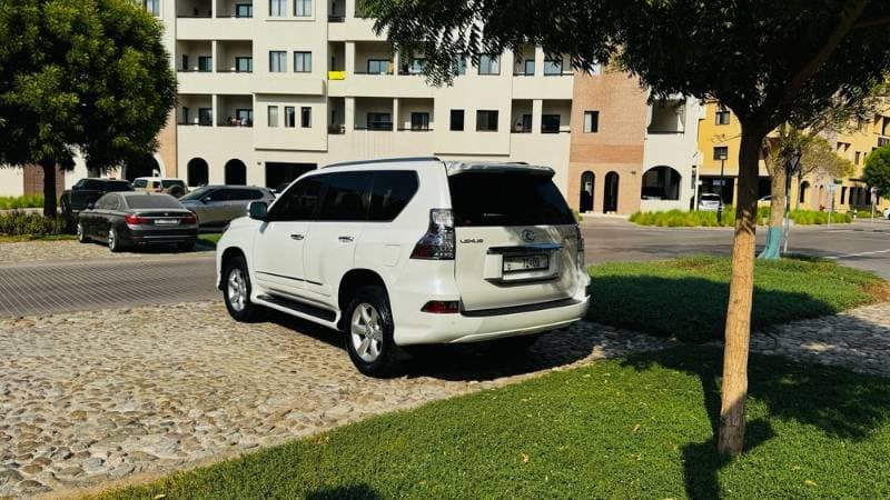 2016 Lexus GX 460 thumbnail 6