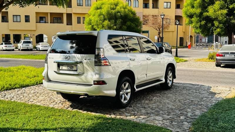 2016 Lexus GX 460 thumbnail 7