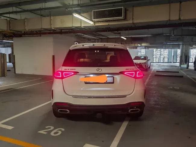 2021 Mercedes-Benz GLE-Class thumbnail 2