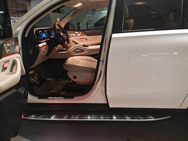 2021 Mercedes-Benz GLE-Class thumbnail 3