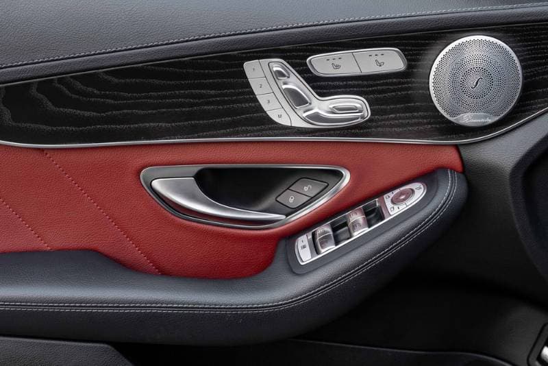 2020 Mercedes-Benz C-Class thumbnail 3