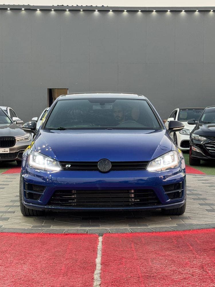 2016 Volkswagen Golf R thumbnail 5