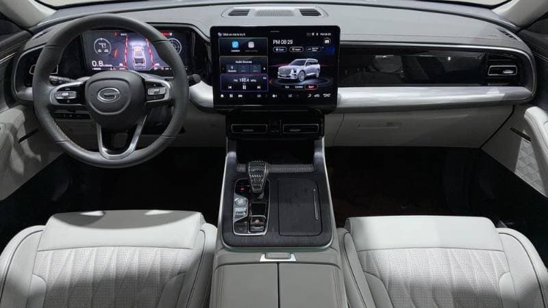 2025 GAC GS8 thumbnail 6