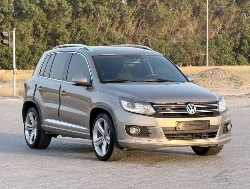2016 Volkswagen Tiguan thumbnail 3