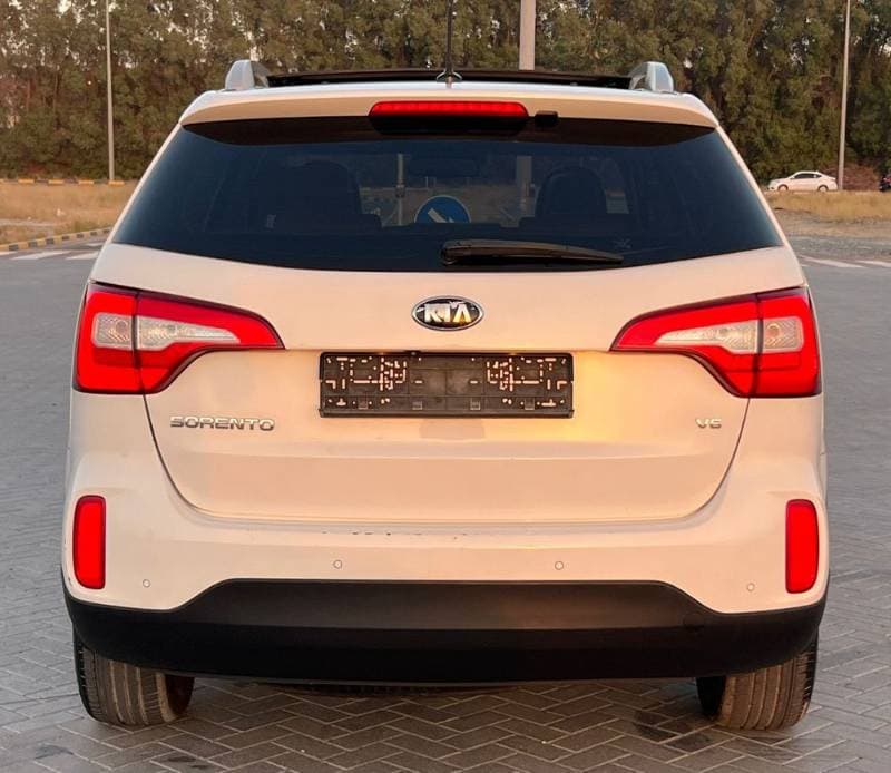 2014 Kia Sorento thumbnail 2