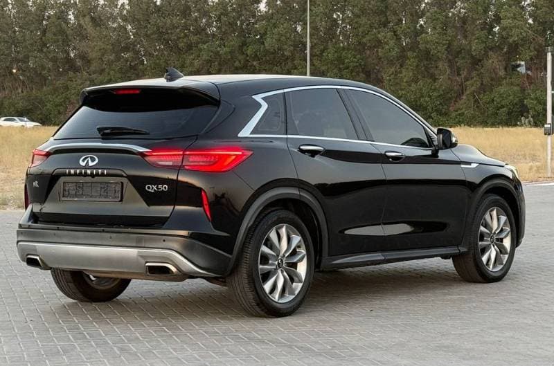 2021 Infiniti QX50 thumbnail 3