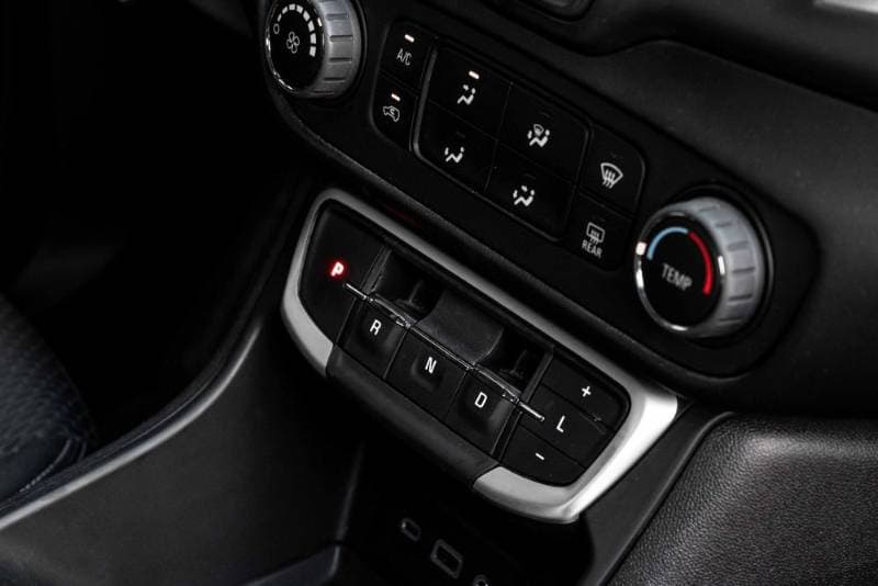 2024 GMC Terrain thumbnail 3