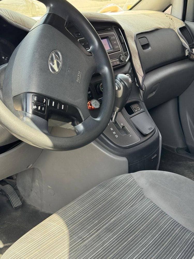 2021 Hyundai H1 thumbnail 5
