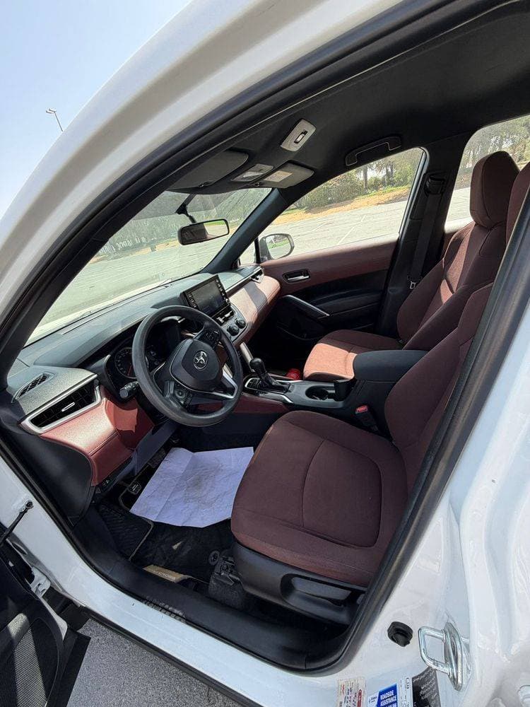 2023 Toyota Corolla Cross thumbnail 5