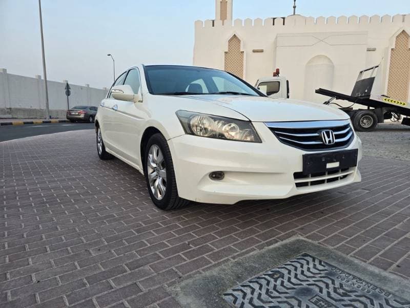 2011 Honda Accord thumbnail 4