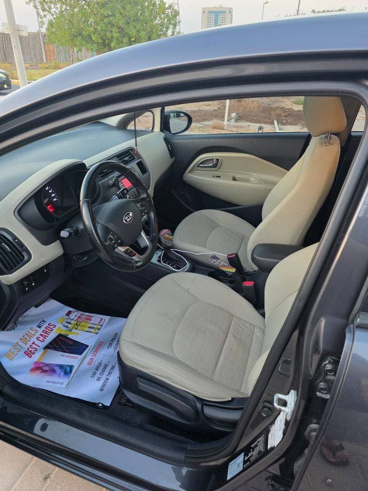 2014 Kia Rio thumbnail 2