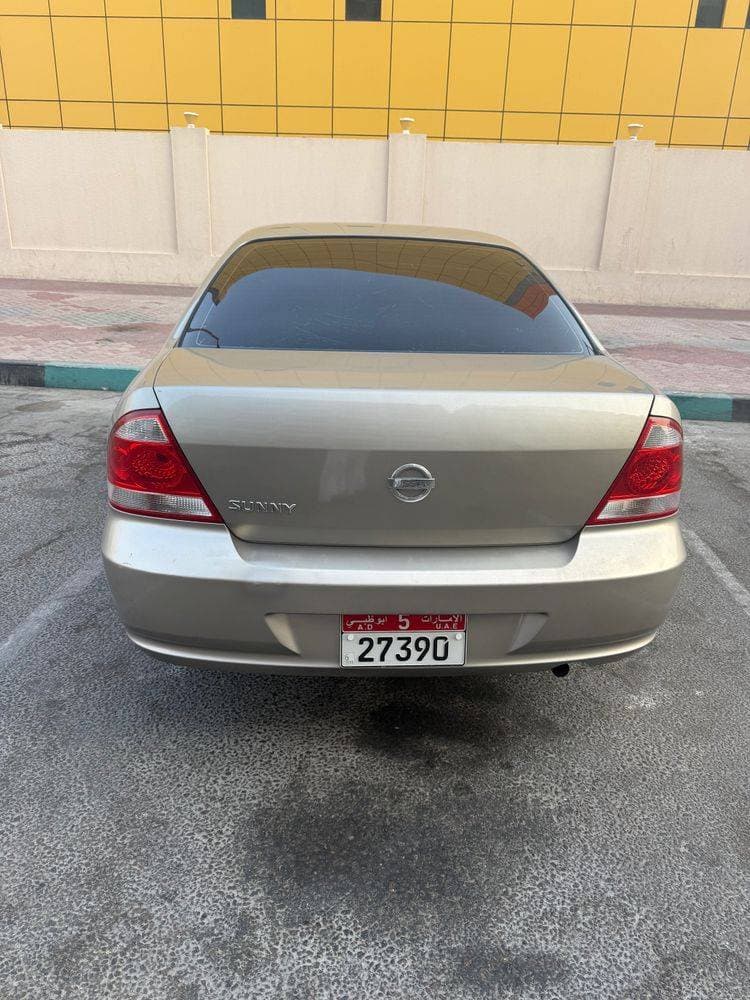 2010 Nissan Sunny thumbnail 3