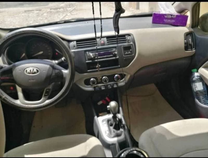 2013 Kia Rio thumbnail 3