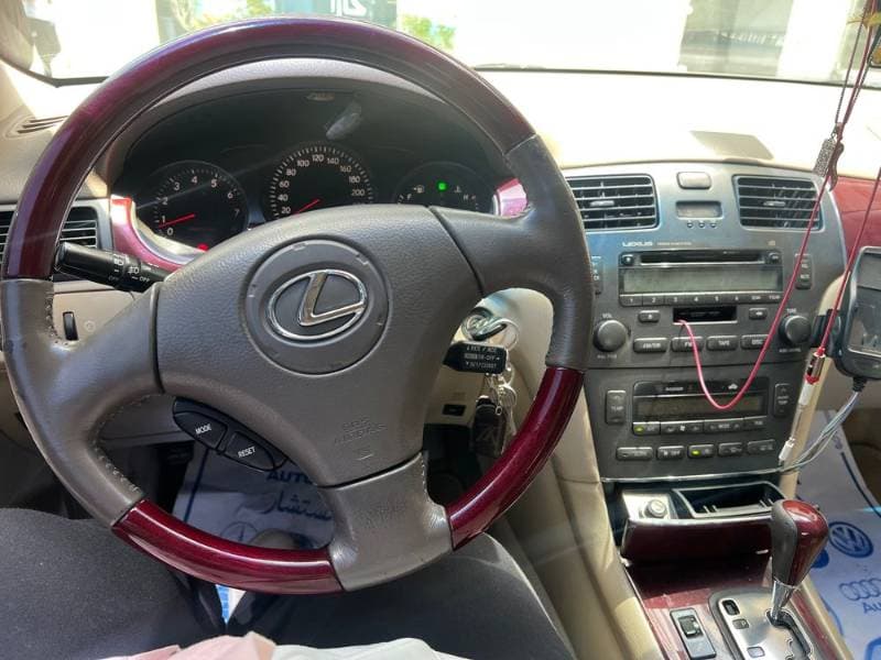 2004 Lexus Other thumbnail 3