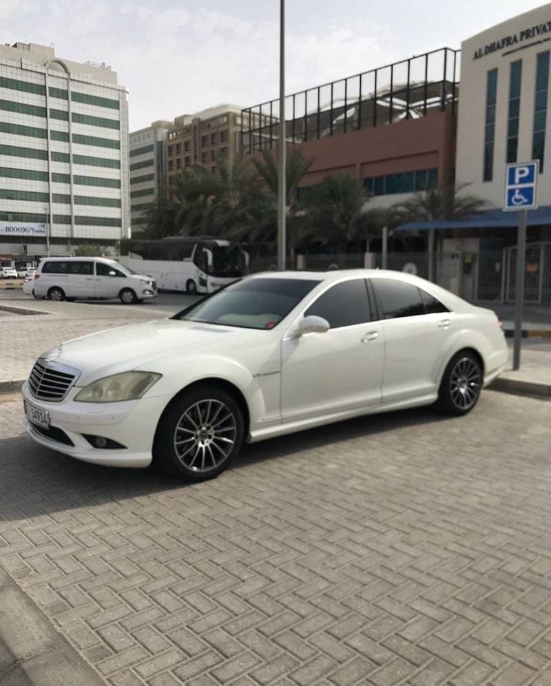 2008 Mercedes-Benz S-Class thumbnail 2