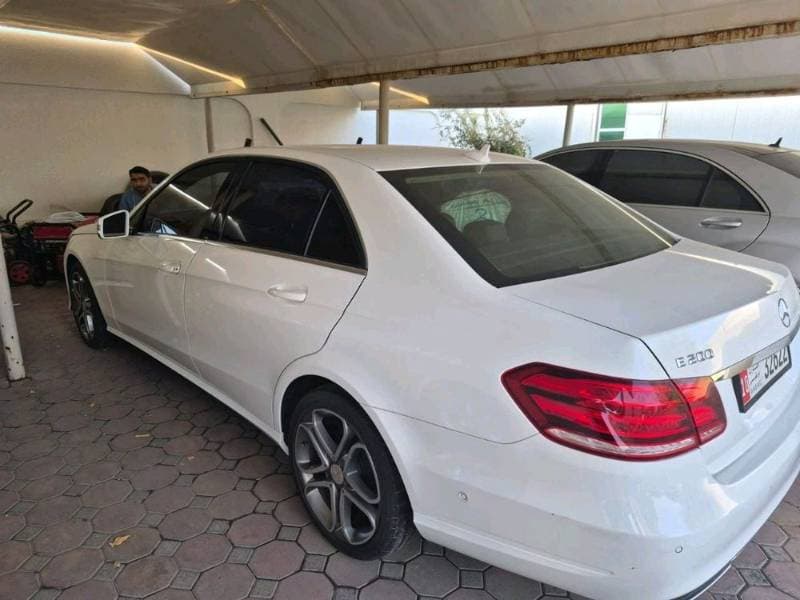 2014 Mercedes-Benz E-Class thumbnail 3