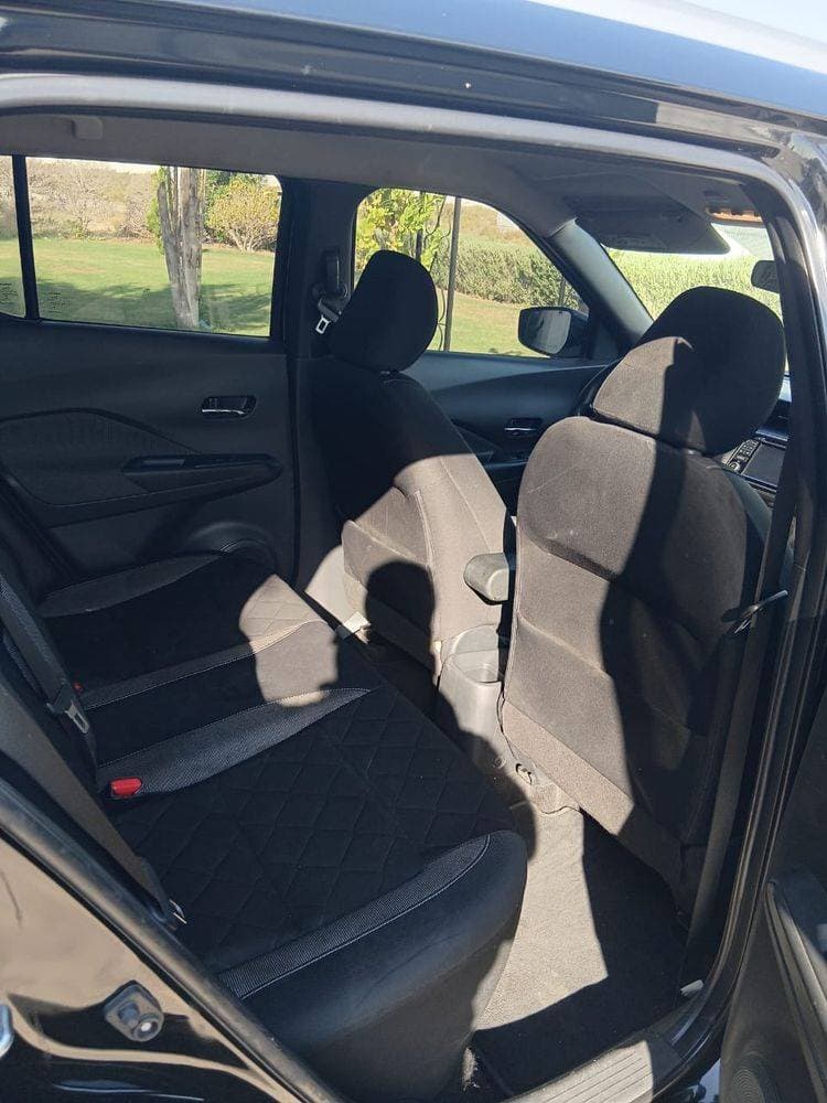2019 Nissan Kicks thumbnail 2
