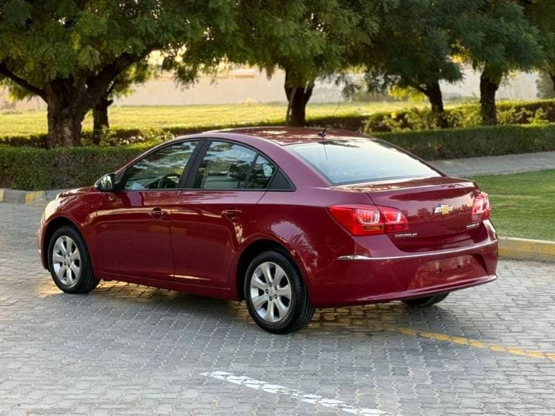 2016 Chevrolet Cruze thumbnail 5