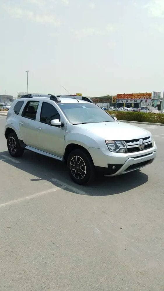2018 Renault Duster thumbnail 3