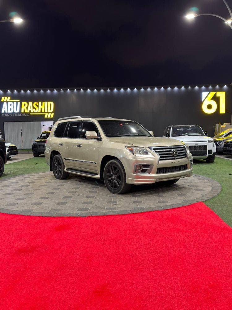 2009 Lexus LX 570 thumbnail 2