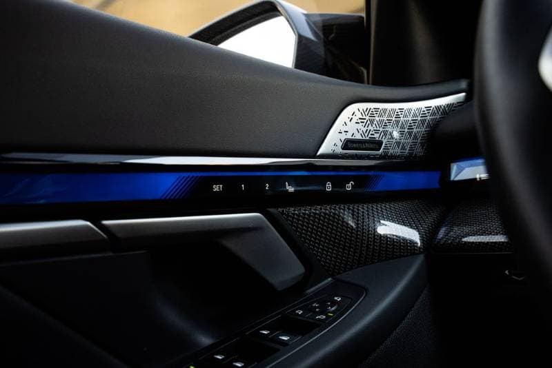 2025 BMW M5 thumbnail 6