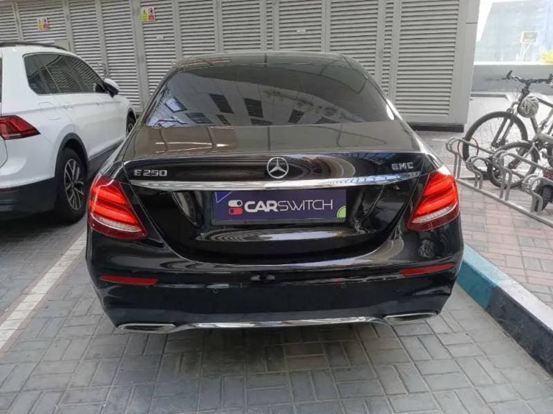 2019 Mercedes-Benz E-Class Saloon thumbnail 6