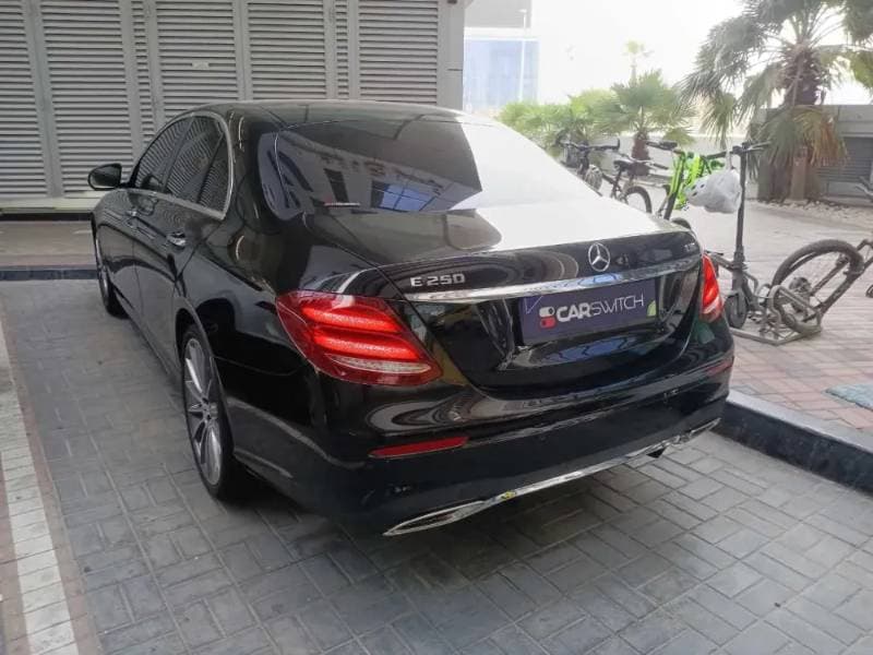 2019 Mercedes-Benz E-Class Saloon thumbnail 7