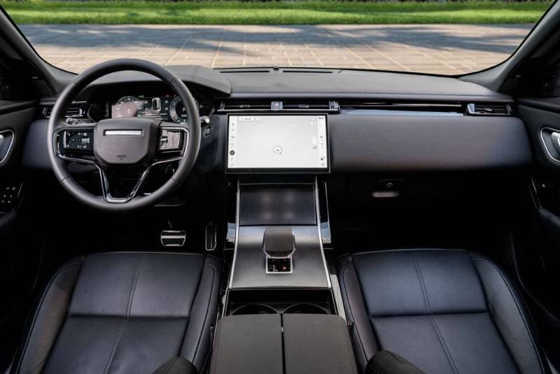 2026 Land Rover Range Rover Velar thumbnail 8
