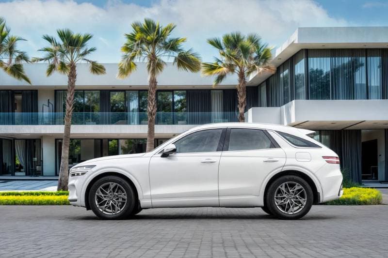 2023 Genesis GV70 thumbnail 6