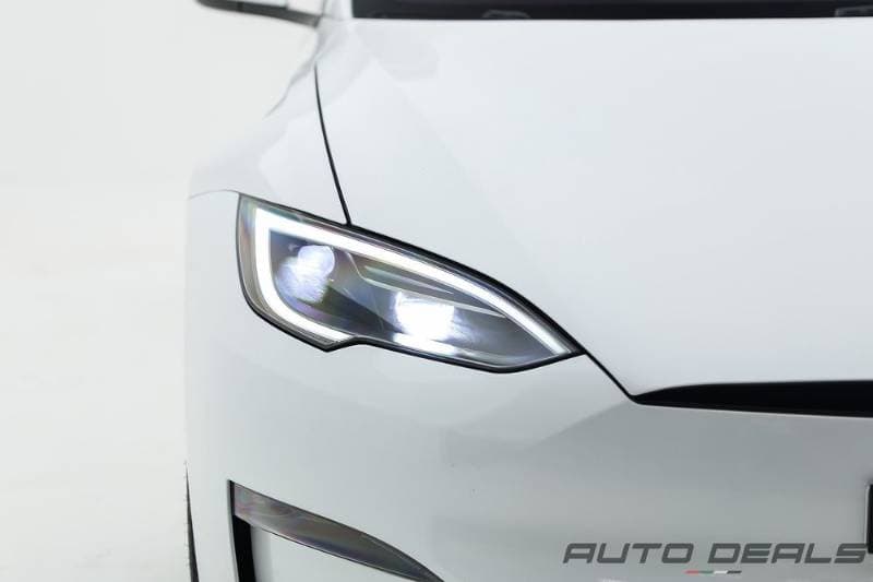2023 Tesla Model S thumbnail 6