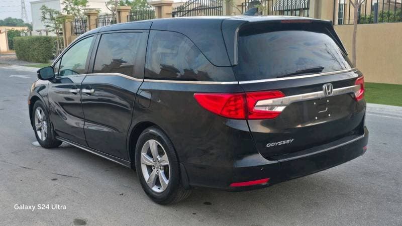 2020 Honda Odyssey thumbnail 2