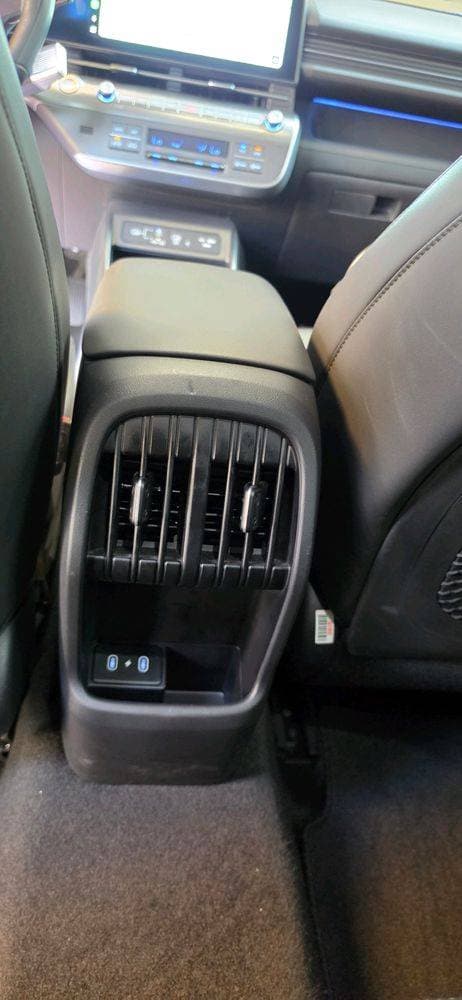 2024 Hyundai Kona thumbnail 3