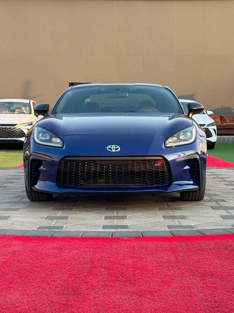 2023 Toyota GR 86 thumbnail 3