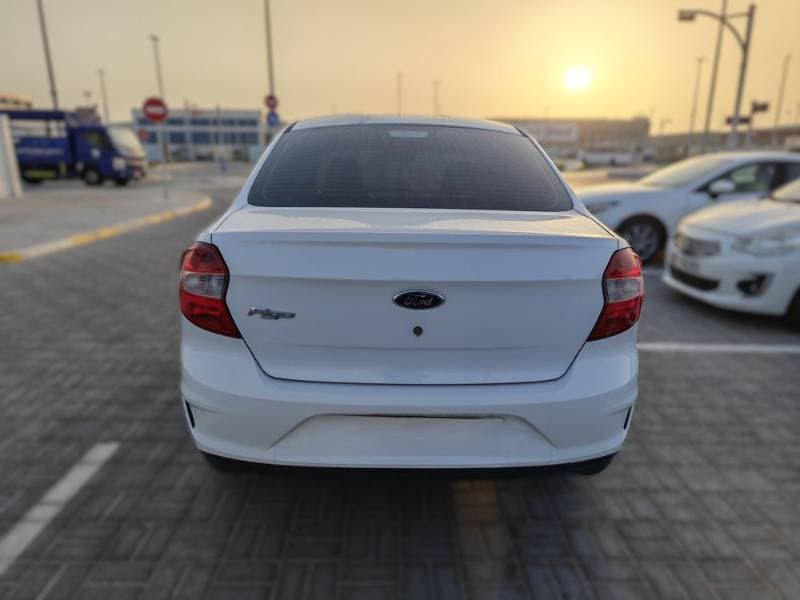 2019 Ford Figo thumbnail 6